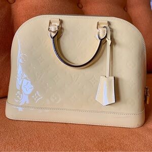 Louis Vuitton PM Pale Yellow Vernis Alma Patent Leather Top Handle Bag Purse